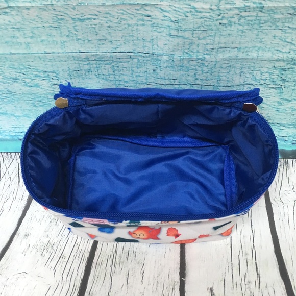 Women's Mermaid Print Cosmetic Makeup Case - Picture 4 of 4